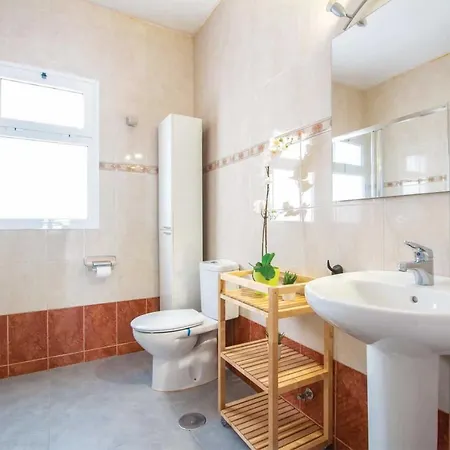 Puerto Del Carmen Sleeps 6 Wifi *